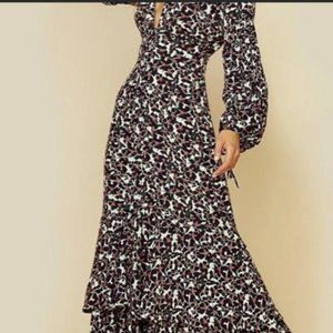 Super Cute Rue Stiic Floral Dress with Buttons.